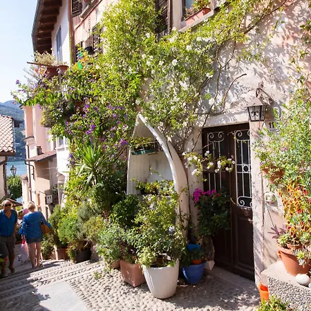 Apartment Riccardo House Stresa