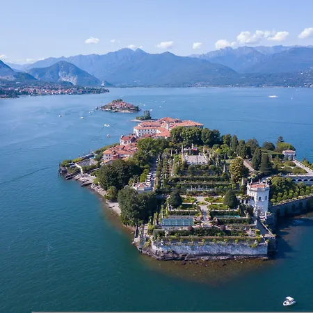 Apartment Riccardo House Stresa